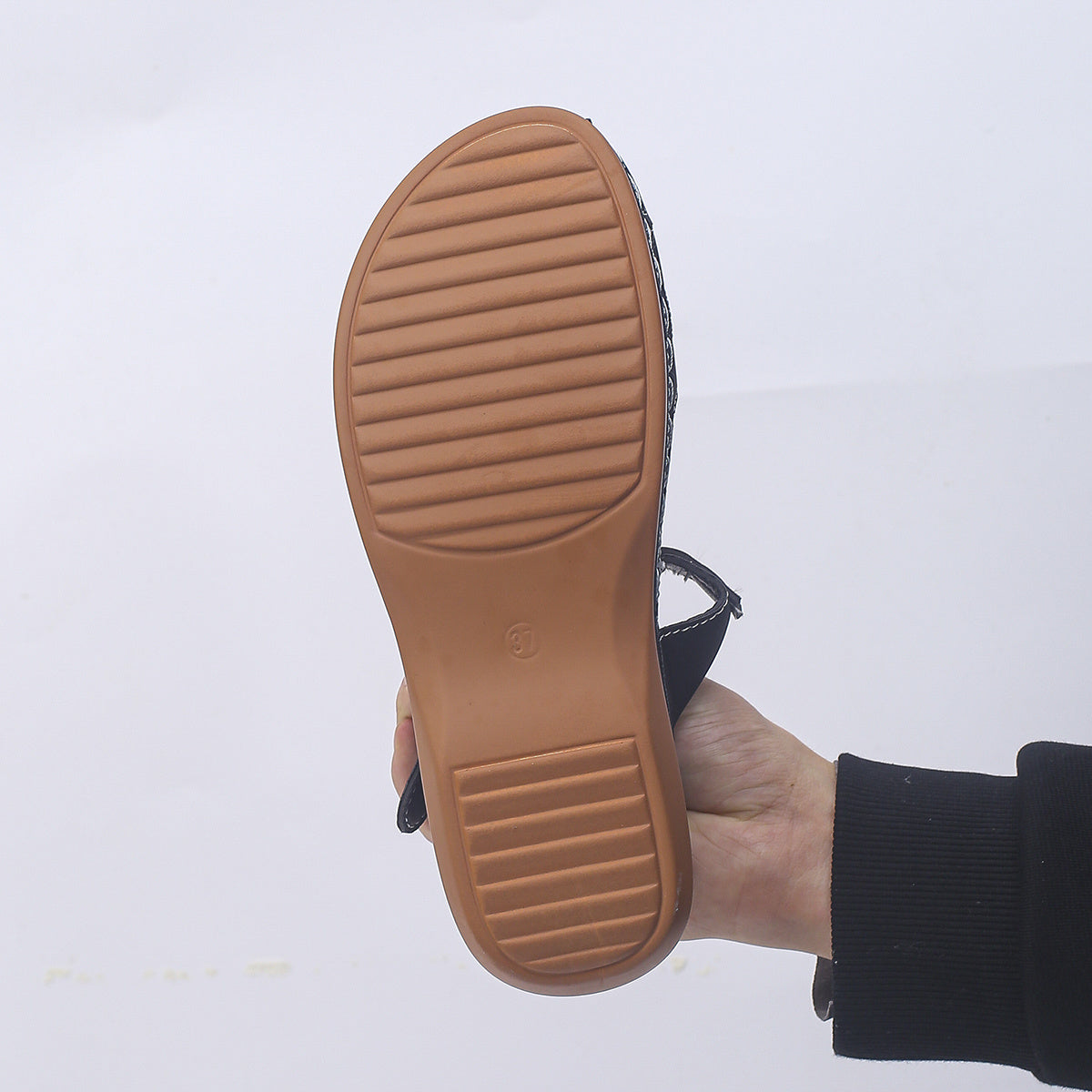 2025paragraph Foreign Trade Fashion Large Size Women'S Sandals, Summer New Simple and Versatile Daily Outdoor Elegant Comfortable Wedge Thick Sole Buckle Open Toe Women'S Tassel Sandals